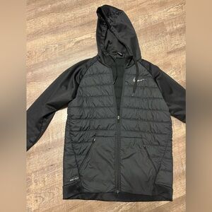 Men’s size large Nike coat.